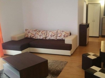 Apartament de 2 camere, 58 MP, semidecomandat, zona Golden Tulip