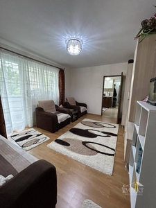 Apartament de vanzare cu 3 camere,cartier Manastur!