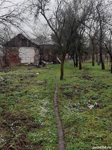 Proprietar vand teren cu casa demolabila Călinesti- Argeș