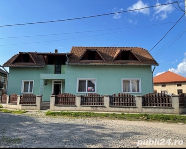 Vând casa in sat Bagara, jud.Cluj