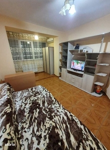 Apartament 2 camere,decomandat p/8 in zona Crangasi