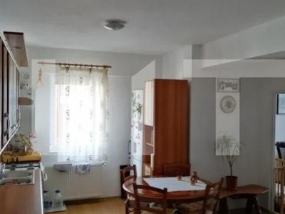 Apartament 3 camere, 56 mp, etaj intermediar zona Oasului