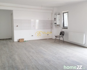 Apartament 3 camere etaj 3 capat Pacurari COMISION 0!!!