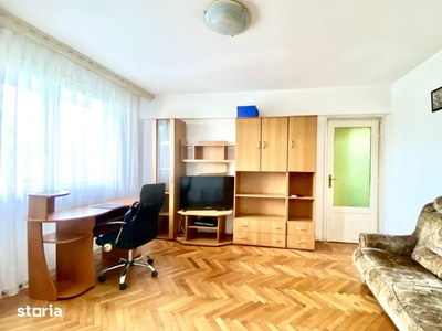 Apartament la cheie cu 2 camere decomandate și parcare