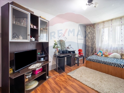 Apartament 3 camere vanzare in bloc de apartamente Brasov, Rasnov, Caragiale