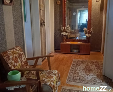 Apartament 4 camere zona Biserica Sf. Dumitru