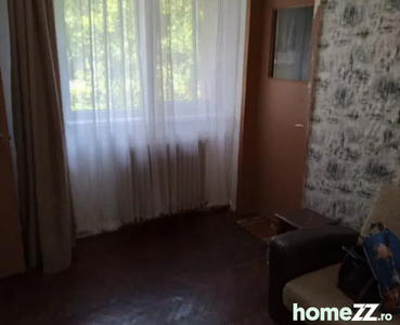 Apartament cu 2 camere semidecomandate Zona Ultracentrala