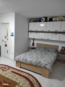Apartament de inchiriat 3 camere mobilate utilate balcon Mihai Viteazu