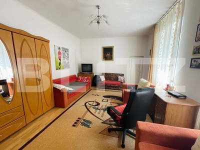 Apartament de 2 camere, tavan inalt, 60mp, garaj si curte, zona Traian Mosoiu