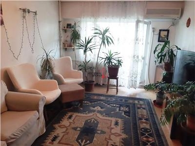 Apartament decomandat cu vedere in Parcul Doamna Ghica, bloc reabilitat