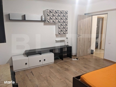 Apartament decomandat de 2 camere, 50mp, etaj intermediar str. Byron