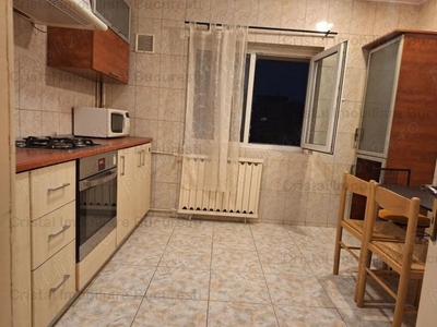 Inchiriere apartament 3 camere Nerva Traian, aproape de metrou