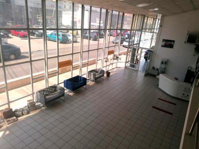 Spatiu ideal SHOWROOM, 1.000 mp., zona traficata