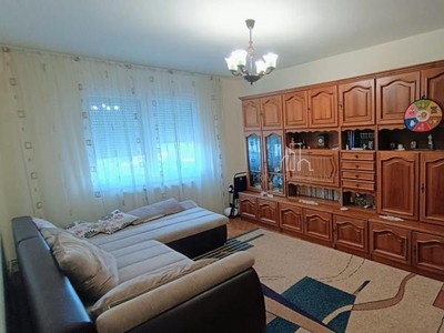 Apartament 3 camere, Decomandat, 2 Bai, Zona Unirii