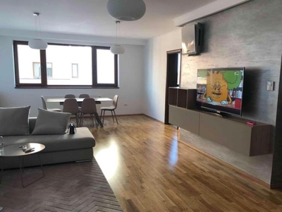 APARTAMENT 4 CAMERE