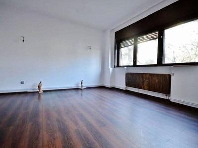 APARTAMENT 4 CAMERE