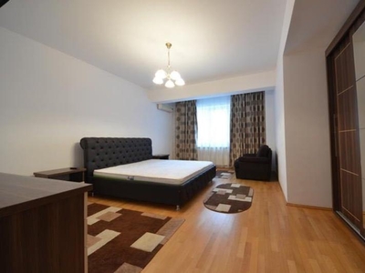 APARTAMENT 4 CAMERE