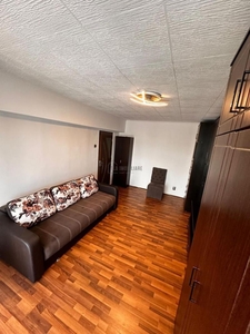 Apartament de 2 camere, decomandat, 52mp, zona Shopping City