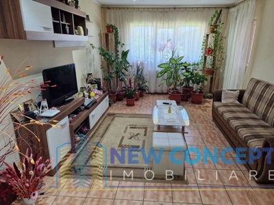 Apartament de vanzare cu 4 camere- Zona Vladeni Iasi