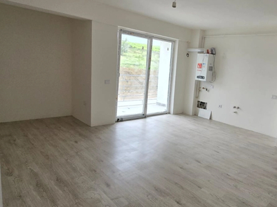 Bucium apartament 38 mp, 2 camere, open-space, de vanzare, Visani, Cod 155184