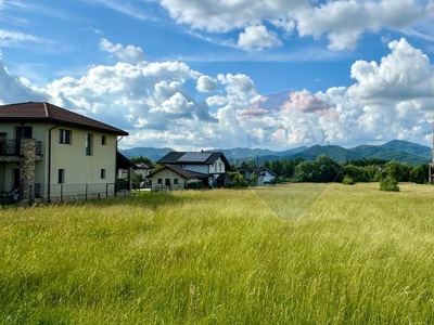 Teren intravilan de vanzare