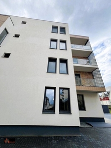 Edvadi Residence va propune spre vanzare un apartament cu 3 camere la etaj 2