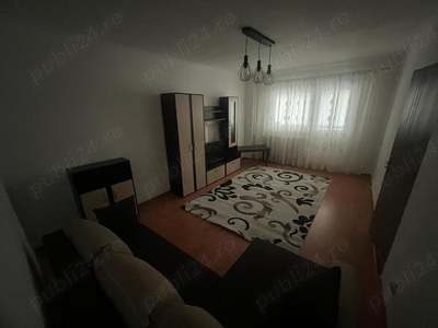 Ofer spre închiriere apartament cu 2 camere Decomandat.