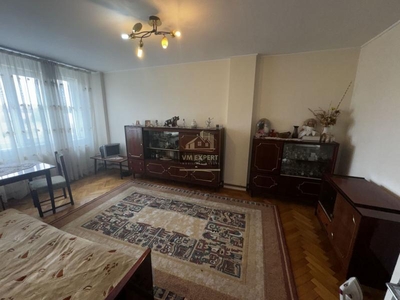 APARTAMENT 2 CAMERE, CAMPULUNG, ETAJ 3, GRUI