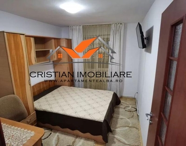 Apartament 2 camere Cetate, etaj 1, zona buna!