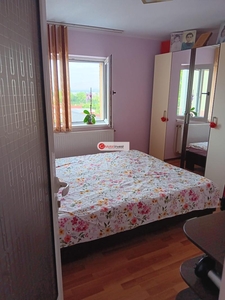 Apartament 2 camere, decomandat, zona Ampoi 2