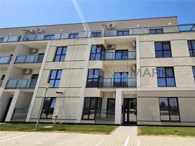 APARTAMENT 2 CAMERE ET 1 BLOC NOU CALEA TORONTALULUI IESIRE METRO