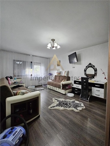 APARTAMENT 2 CAMERE PARTER DE VANZARE IN ONESTI