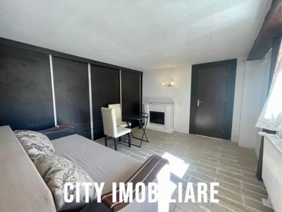 Apartament 2 camere, S 52 mp, Str. Paris, Semicentral. de inchiriat