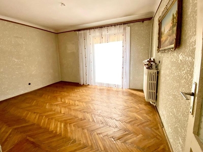 Apartament 2D - Centru La vanzare