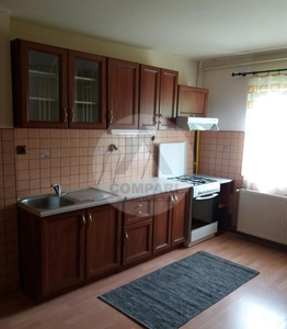 Apartament 3 camere Aradului decomandat etaj 2 amenajat centrala