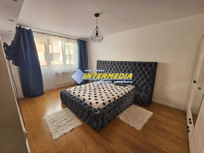 Apartament 3 camere bloc nou Centru de inchiriat