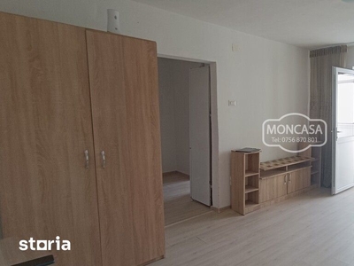 Apartament 3 camere zona Sucevei-Carrefour, etaj 4 cu sarpanta