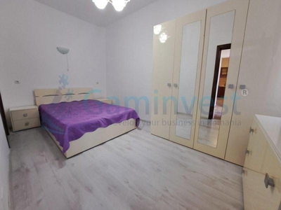 Apartament cu 2 camere, central, Oradea, Bihor