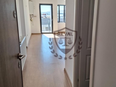 Apartament cu 2 camere in supr. de 85 mp., et.4, cartier Cetate.