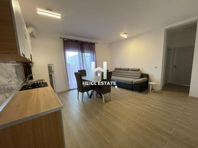 Apartament cu 2 camere si balcon perfect pentru investitie!