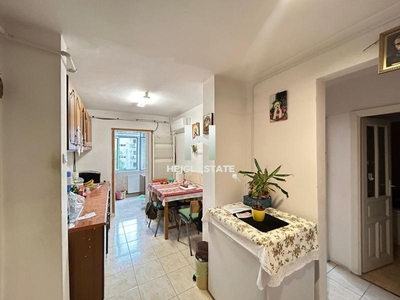 Apartament cu 2 camere,zona Lipovei