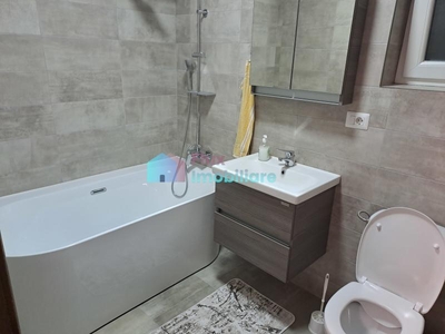 Apartament cu 3 camere in bloc nou zona centrala