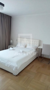 Apartament cu 3 camere - zona Platinia