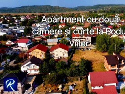 Apartament cu doua camere si curte la Podul Viilor