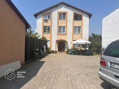 Apartament la Vila, etajul 1, parcare privata