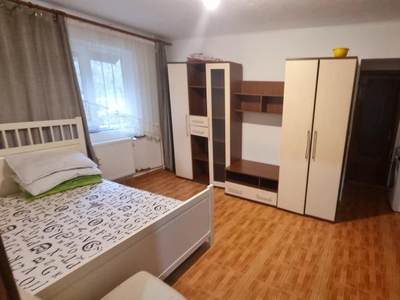 De inchiriat-Apartament 2 camere,Calea Romanilor