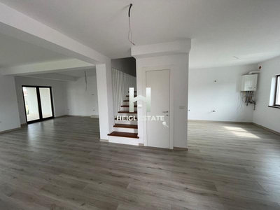 Duplex cu 4 camere,finalizat,Mosnita Noua