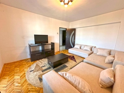 Inchiriere apartament 3 camere decomandat, mobilat, etaj 4/6, suprafata 90 mp, Centru, Mercur