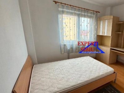 INCHIRIEZ apartament 2 camere decomandat,renovat,zona Mihai Viteazul