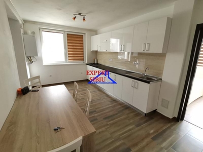 INCHIRIEZ apartament 2 camere decomandat,renovat,zona Selimbar